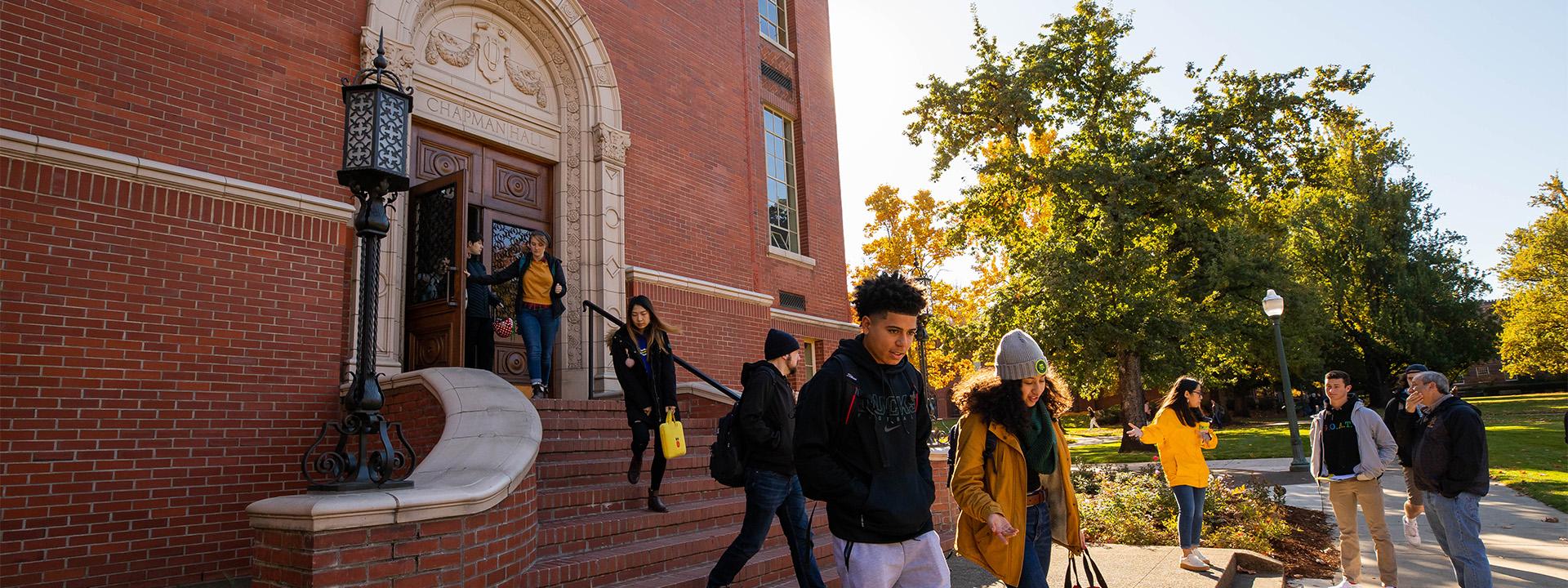 UO students exiting Chapman Hall
