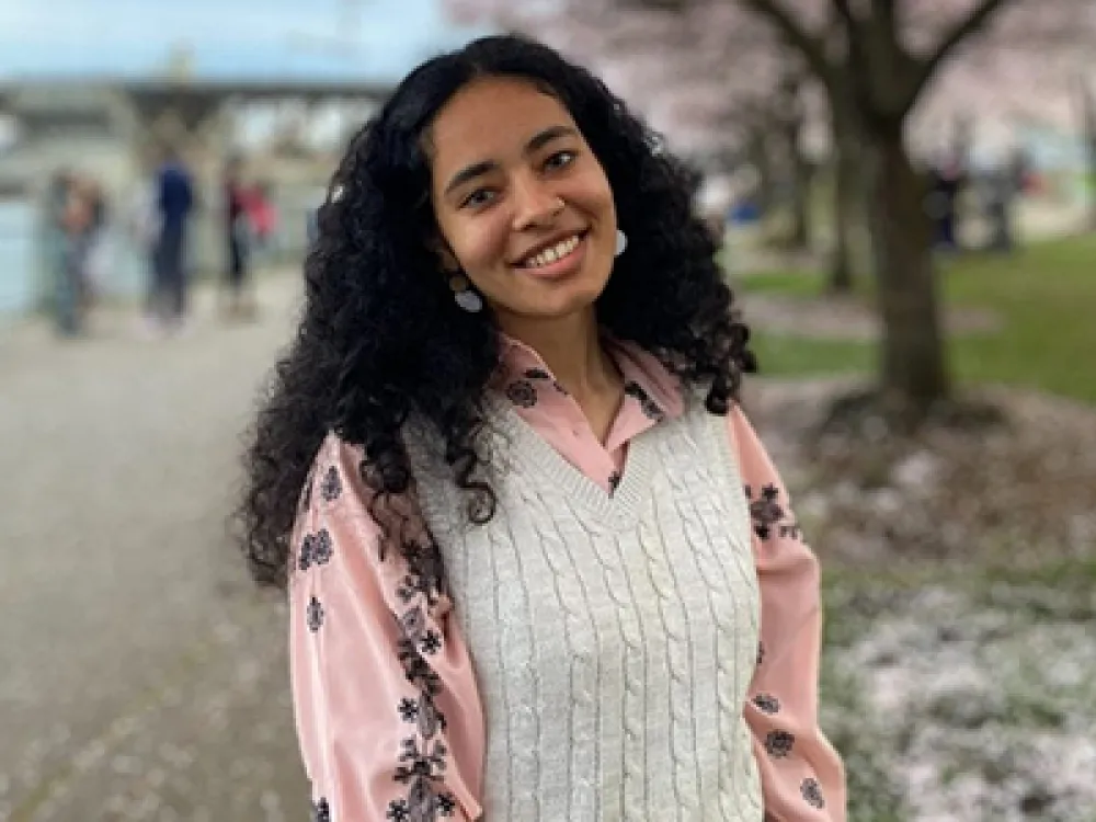 Portrait photo of UO student Nayantara Arora