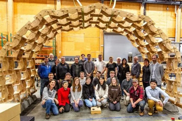 Group photo of the Timber Tectonics in the Digital Age class