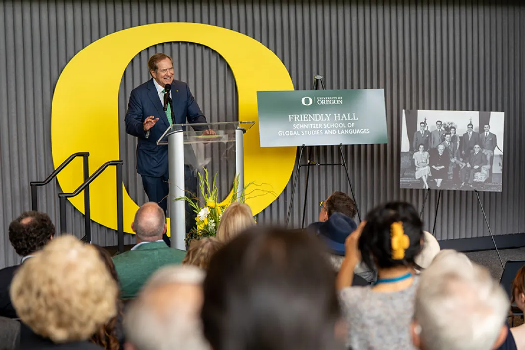Jordan Schnitzer speaking at a gift announcement event