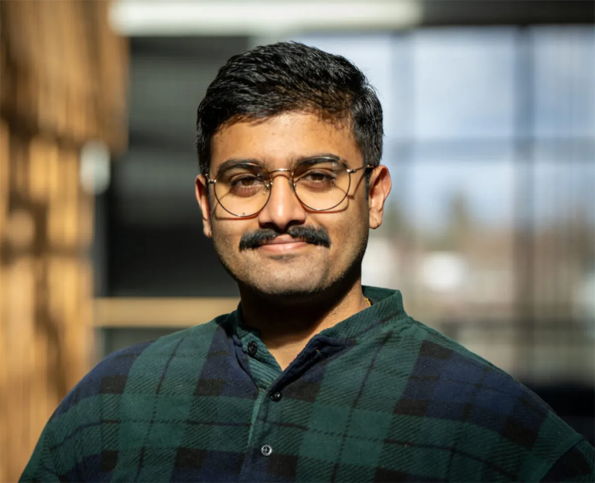 Headshot of University of Oregon College of Design student Yash Akhouri